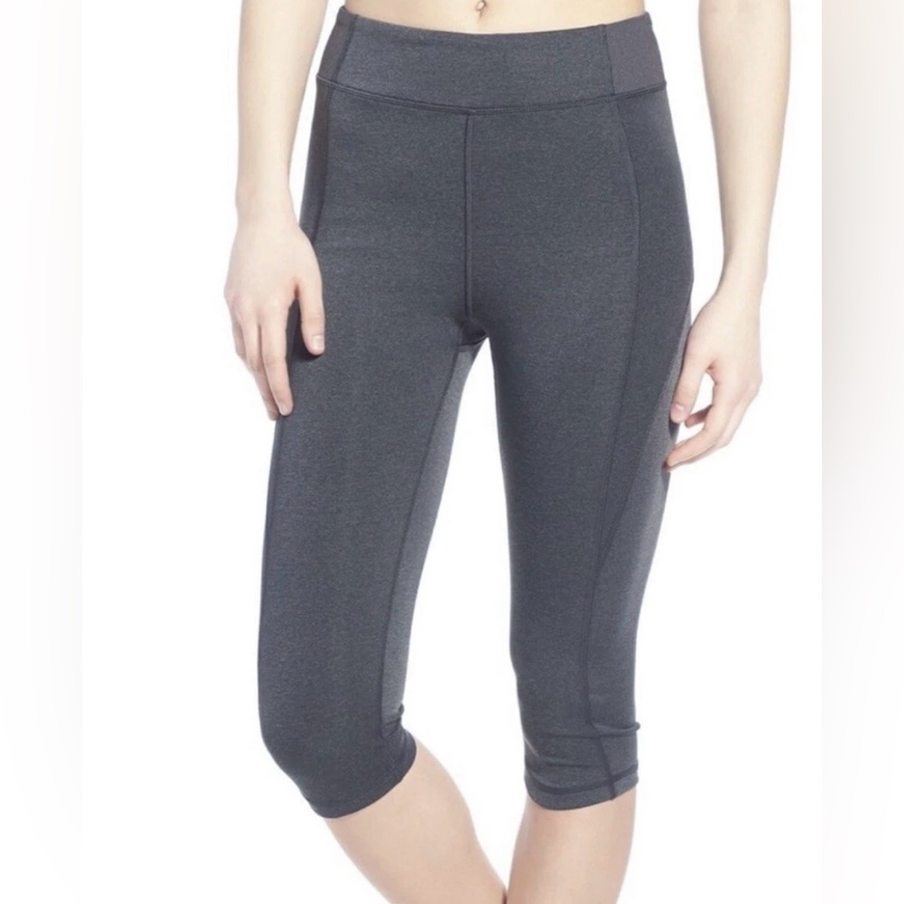 IVY PARK Beyoncé dark gray cropped leggings L
